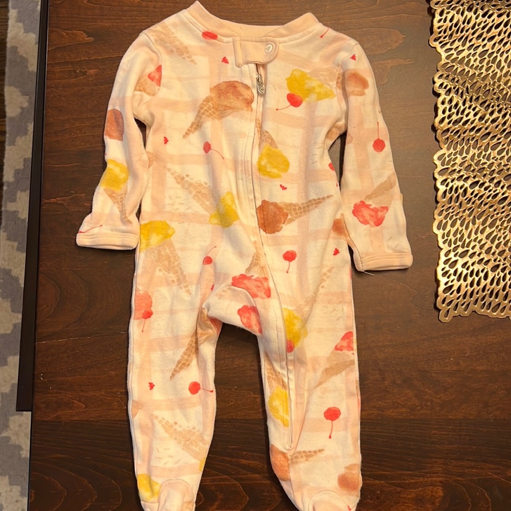 Burt’s bees footie